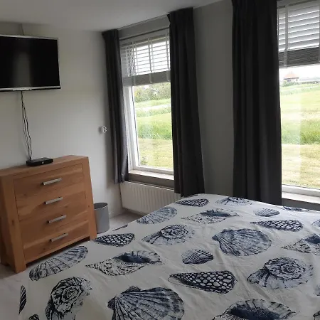 Iefjeshoeve * Петтен