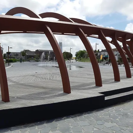 Iefjeshoeve * Петтен